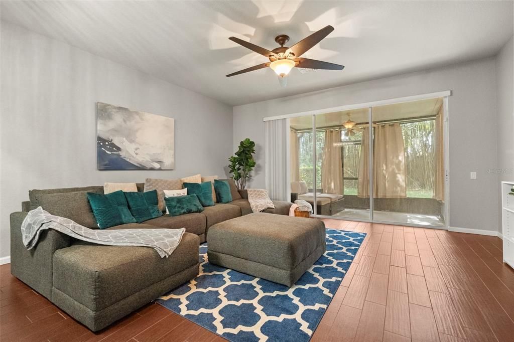 For Sale: $289,900 (3 beds, 2 baths, 1687 Square Feet)