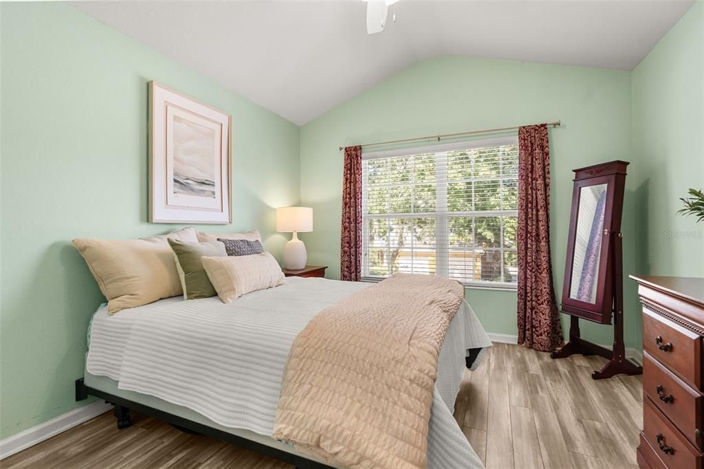 For Sale: $289,900 (3 beds, 2 baths, 1687 Square Feet)