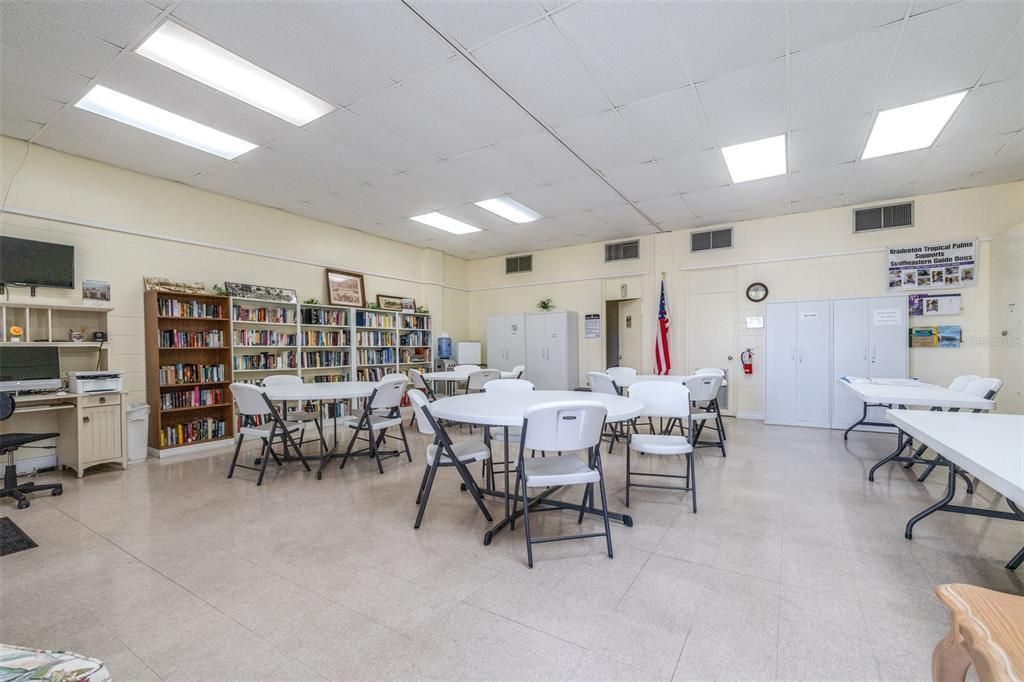 For Sale: $110,000 (2 beds, 2 baths, 960 Square Feet)