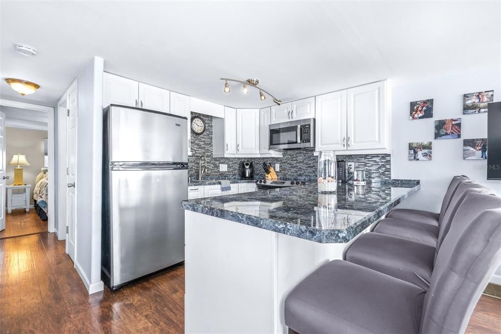 For Sale: $110,000 (2 beds, 2 baths, 960 Square Feet)
