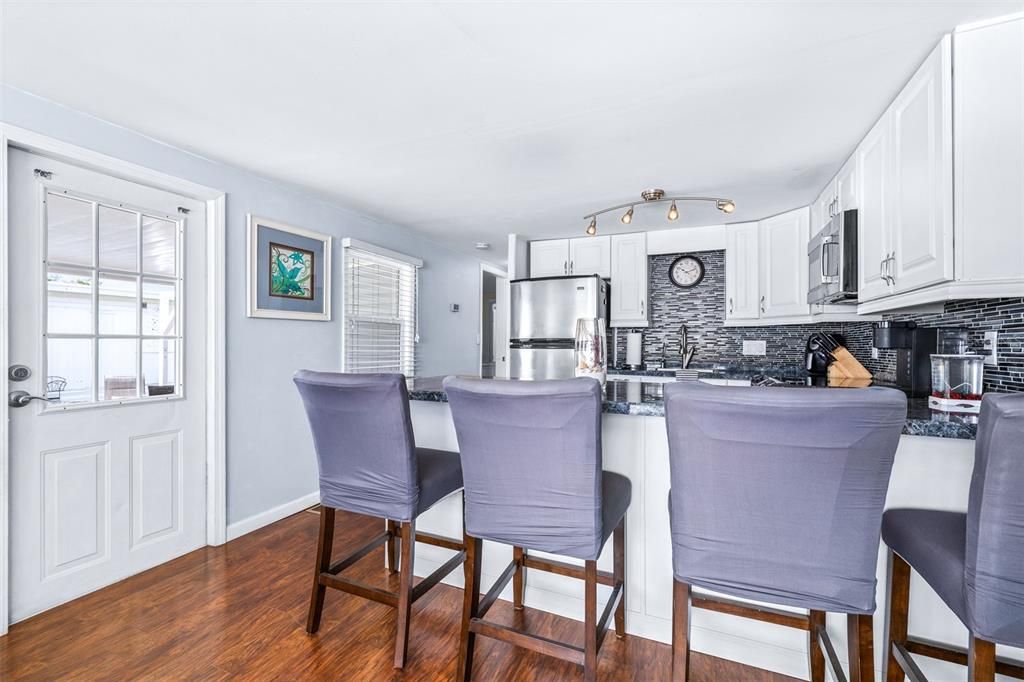 For Sale: $110,000 (2 beds, 2 baths, 960 Square Feet)