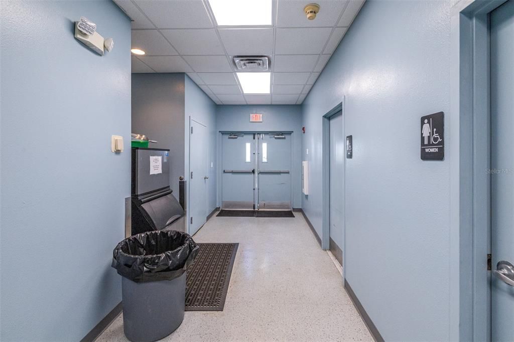 For Sale: $110,000 (2 beds, 2 baths, 960 Square Feet)