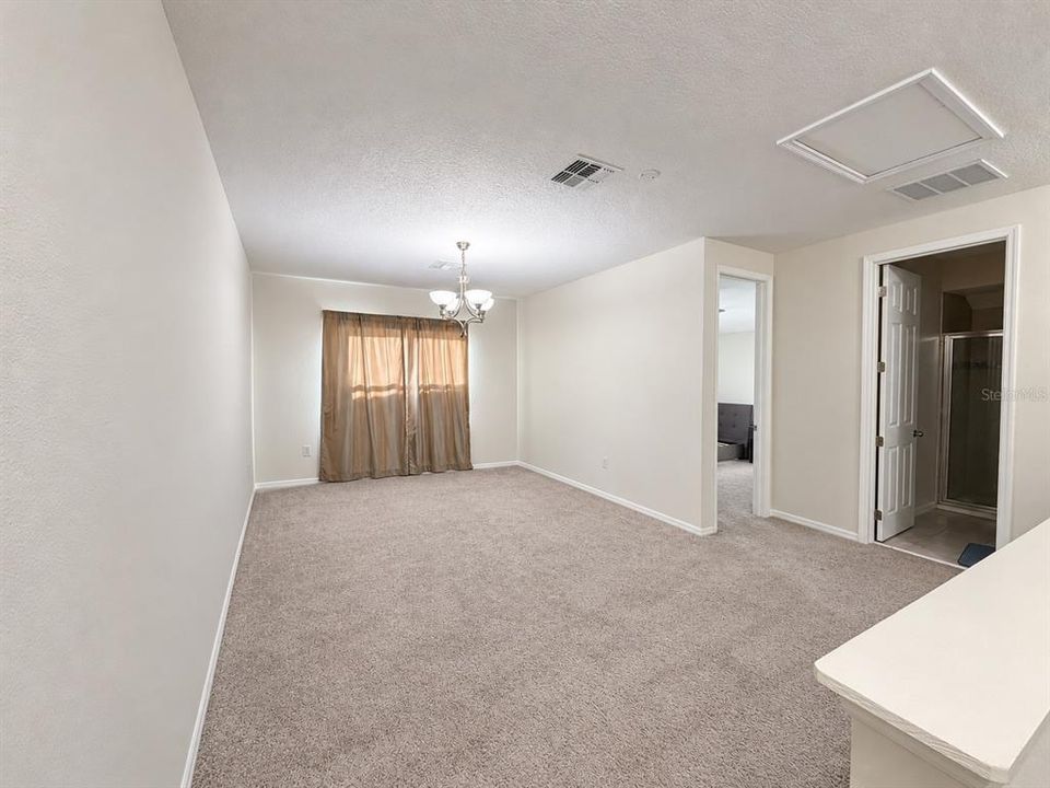 En Venta: $869,000 (5 camas, 4 baños, 3118 Pies cuadrados)