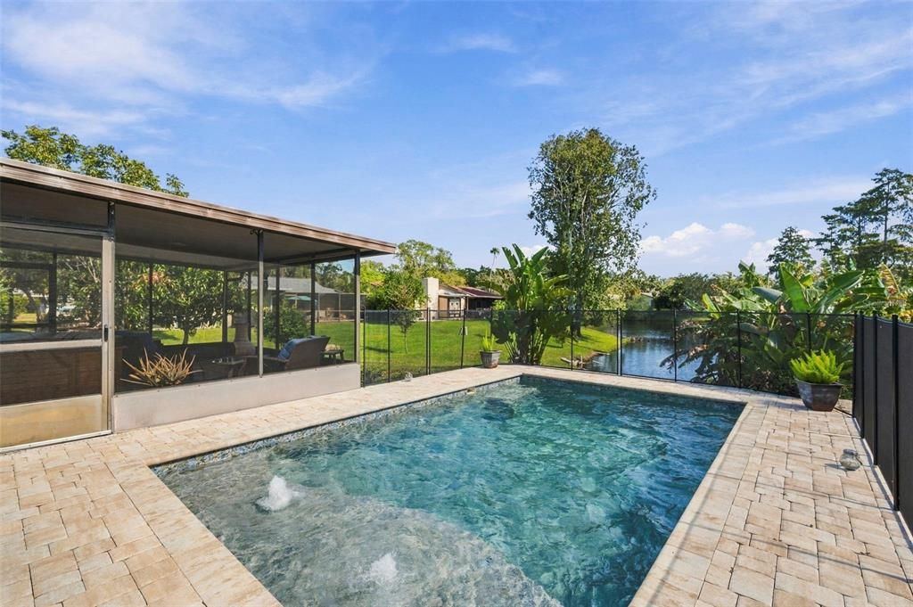 For Sale: $449,000 (3 beds, 3 baths, 1614 Square Feet)