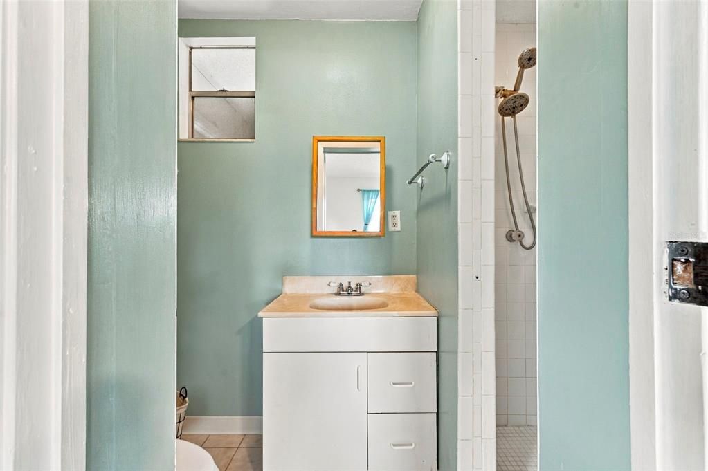 For Sale: $449,000 (3 beds, 3 baths, 1614 Square Feet)