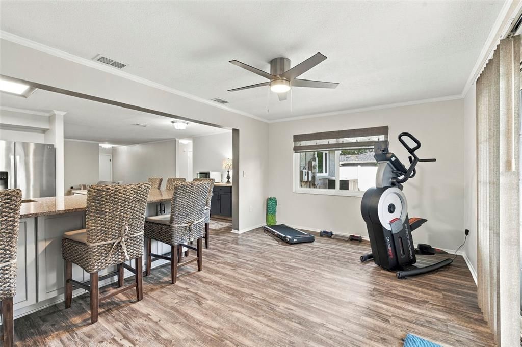 For Sale: $449,000 (3 beds, 3 baths, 1614 Square Feet)