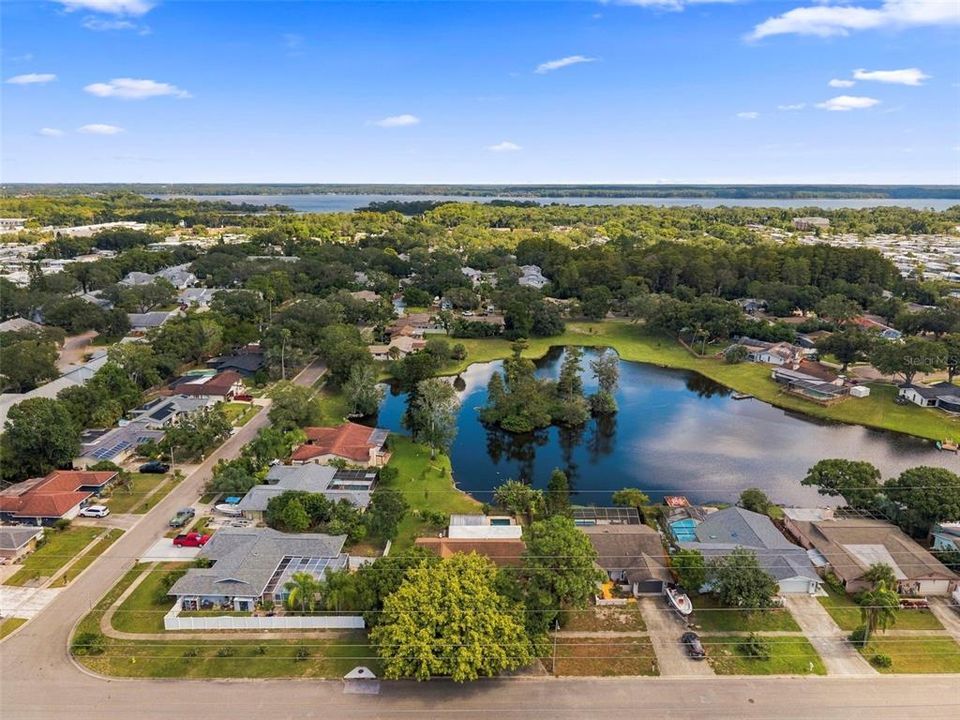 For Sale: $449,000 (3 beds, 3 baths, 1614 Square Feet)