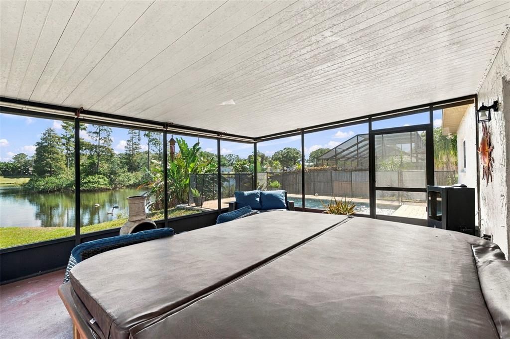 For Sale: $449,000 (3 beds, 3 baths, 1614 Square Feet)