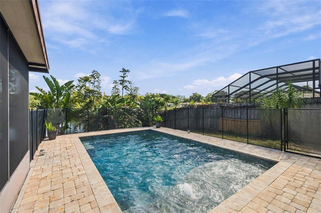 For Sale: $449,000 (3 beds, 3 baths, 1614 Square Feet)