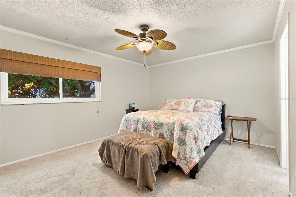 For Sale: $449,000 (3 beds, 3 baths, 1614 Square Feet)