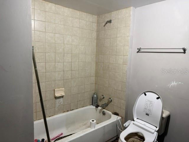 En Venta: $410,000 (3 camas, 2 baños, 1320 Pies cuadrados)