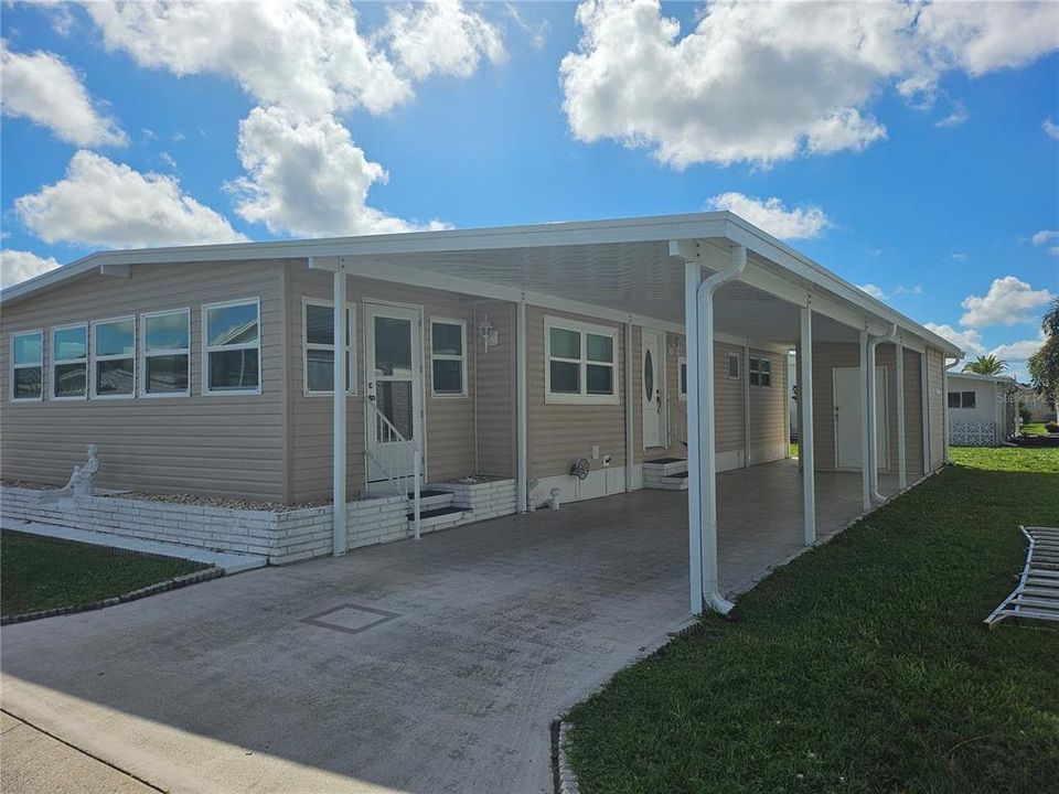 En Venta: $164,800 (2 camas, 2 baños, 1180 Pies cuadrados)