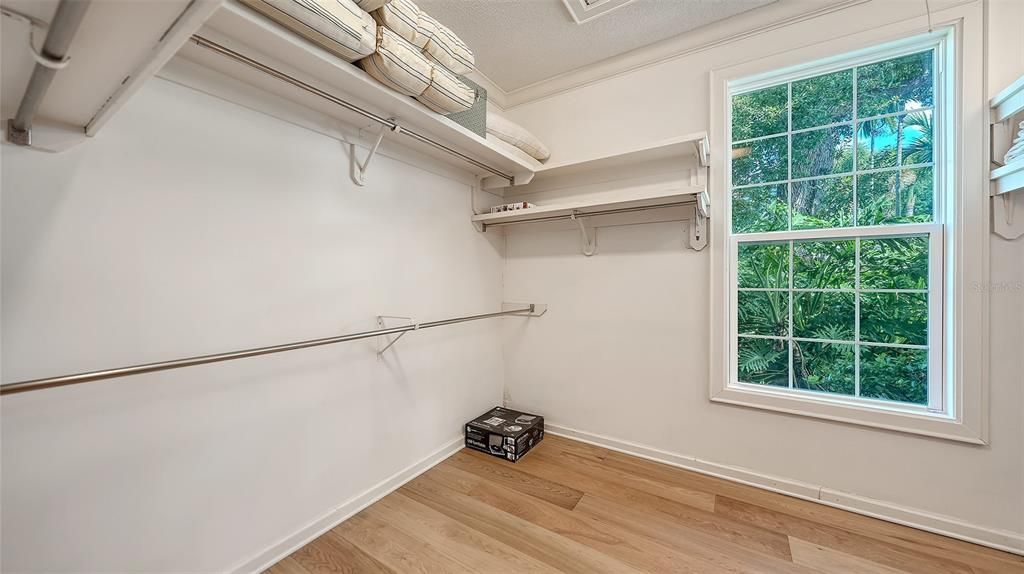 En Venta: $775,000 (2 camas, 2 baños, 2071 Pies cuadrados)