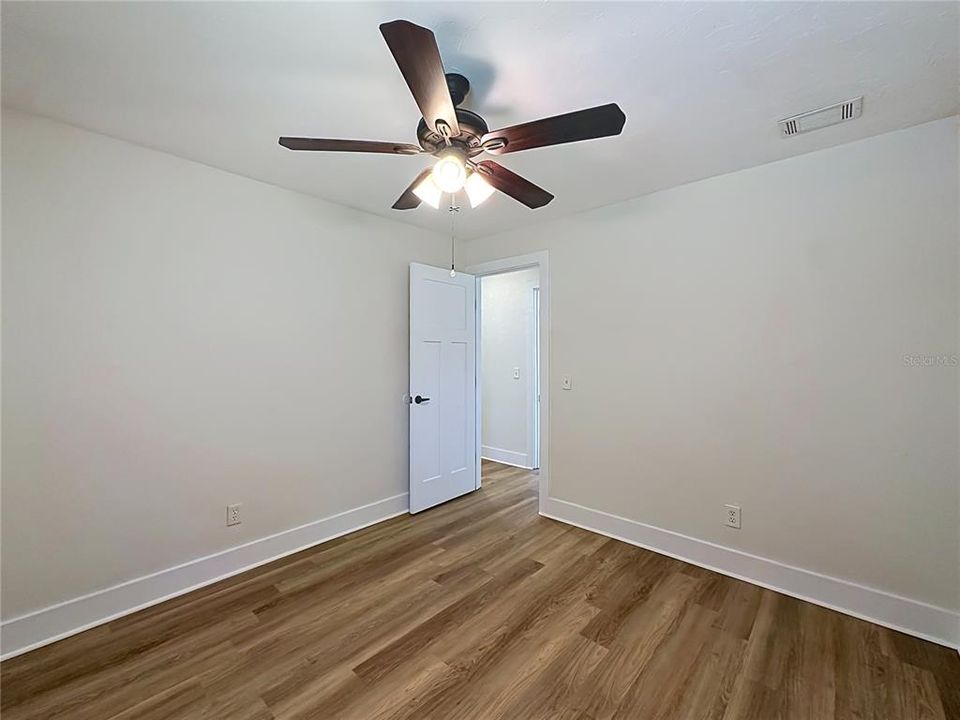 En Venta: $289,900 (4 camas, 3 baños, 1794 Pies cuadrados)