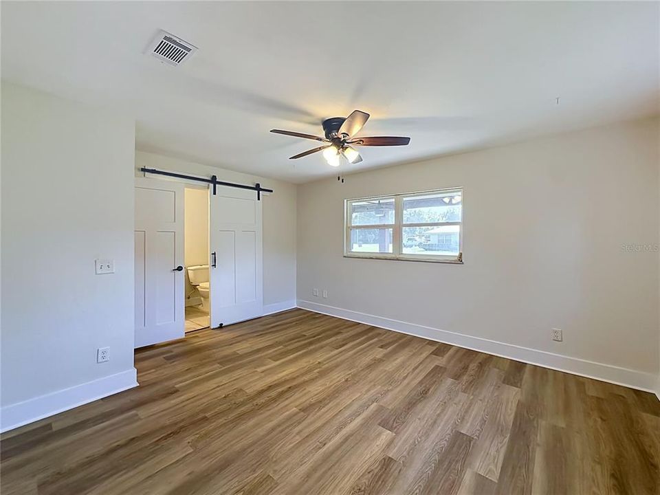 En Venta: $289,900 (4 camas, 3 baños, 1794 Pies cuadrados)
