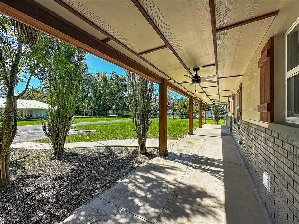 En Venta: $289,900 (4 camas, 3 baños, 1794 Pies cuadrados)