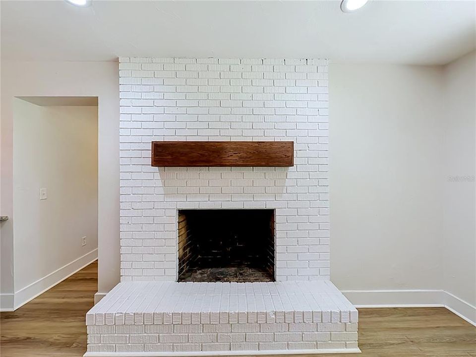 En Venta: $289,900 (4 camas, 3 baños, 1794 Pies cuadrados)