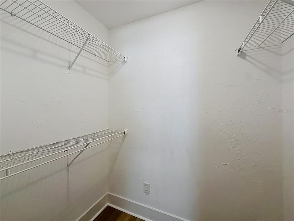 En Venta: $289,900 (4 camas, 3 baños, 1794 Pies cuadrados)