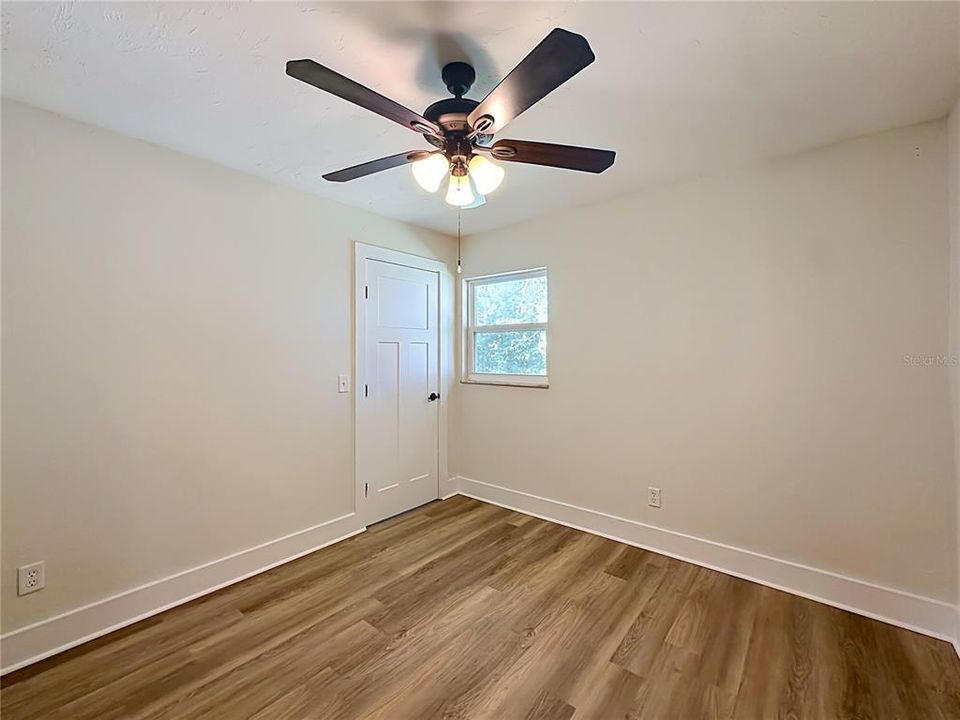 En Venta: $289,900 (4 camas, 3 baños, 1794 Pies cuadrados)