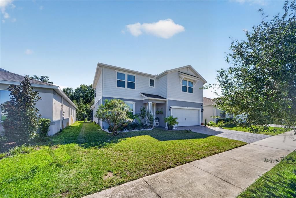 En Venta: $725,000 (5 camas, 3 baños, 2900 Pies cuadrados)