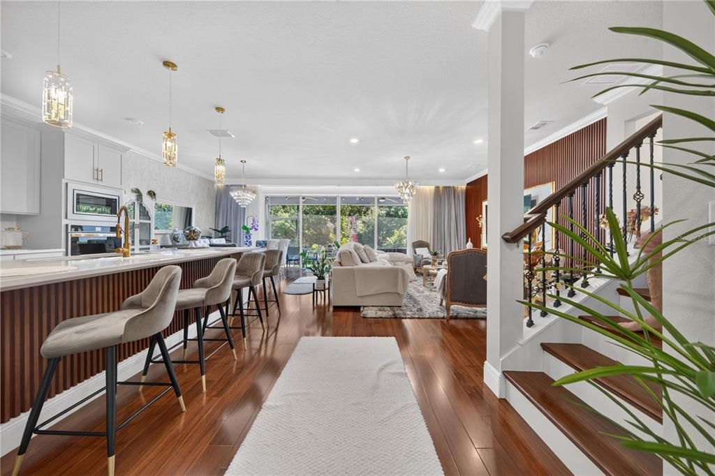 En Venta: $725,000 (5 camas, 3 baños, 2900 Pies cuadrados)