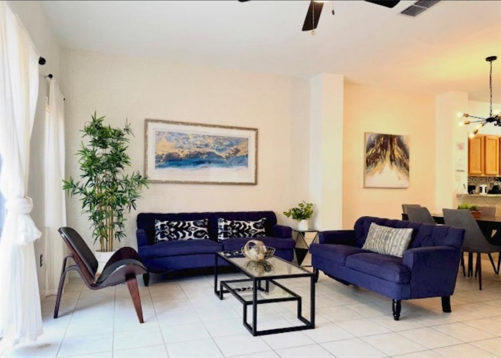 En Venta: $274,900 (3 camas, 2 baños, 1295 Pies cuadrados)
