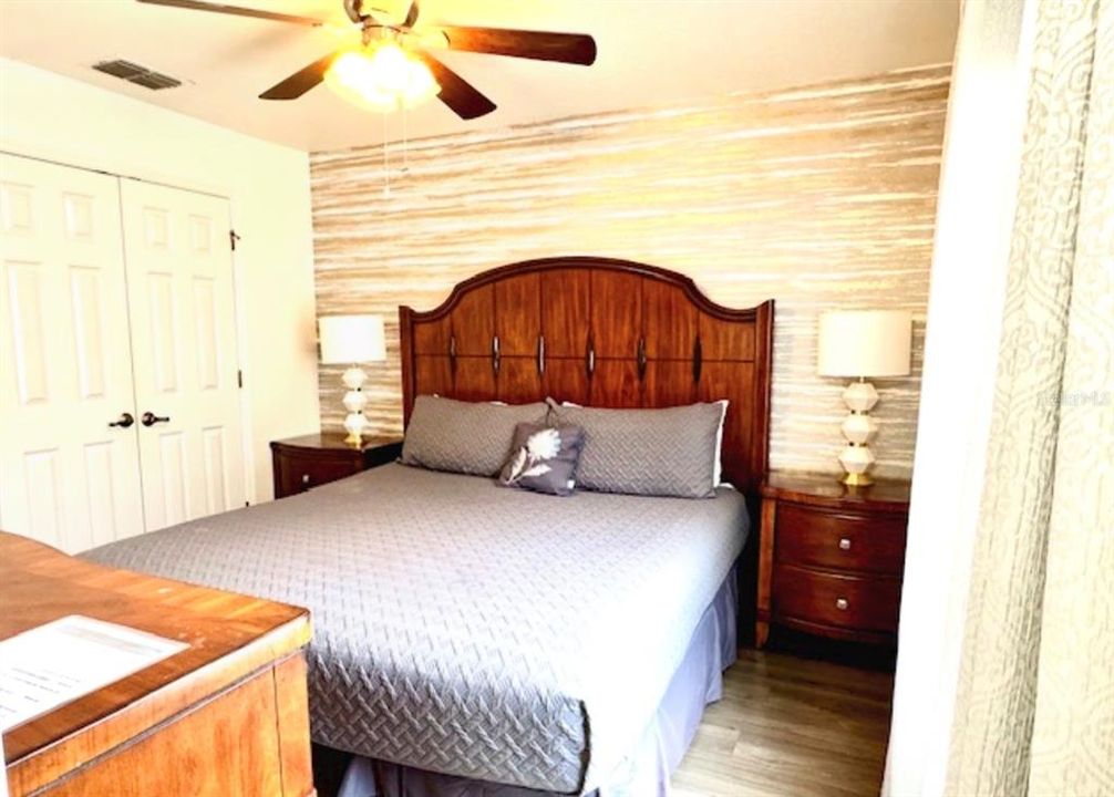 En Venta: $274,900 (3 camas, 2 baños, 1295 Pies cuadrados)