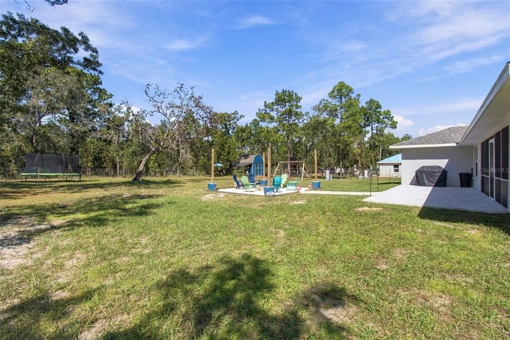 For Sale: $425,000 (4 beds, 2 baths, 1911 Square Feet)