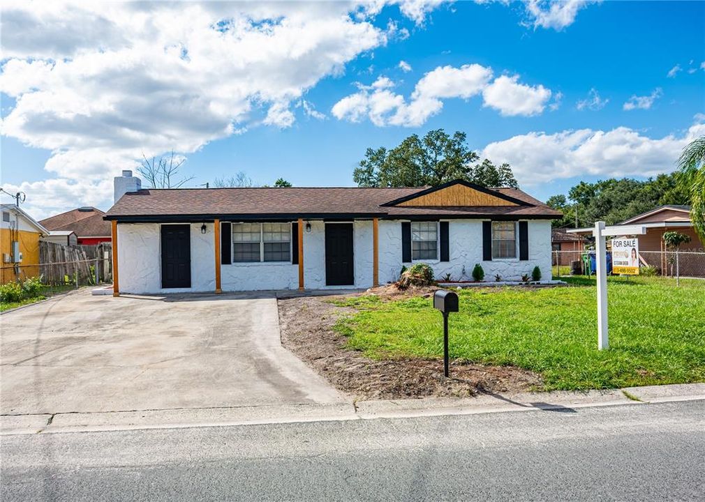 For Sale: $439,000 (4 beds, 2 baths, 2070 Square Feet)