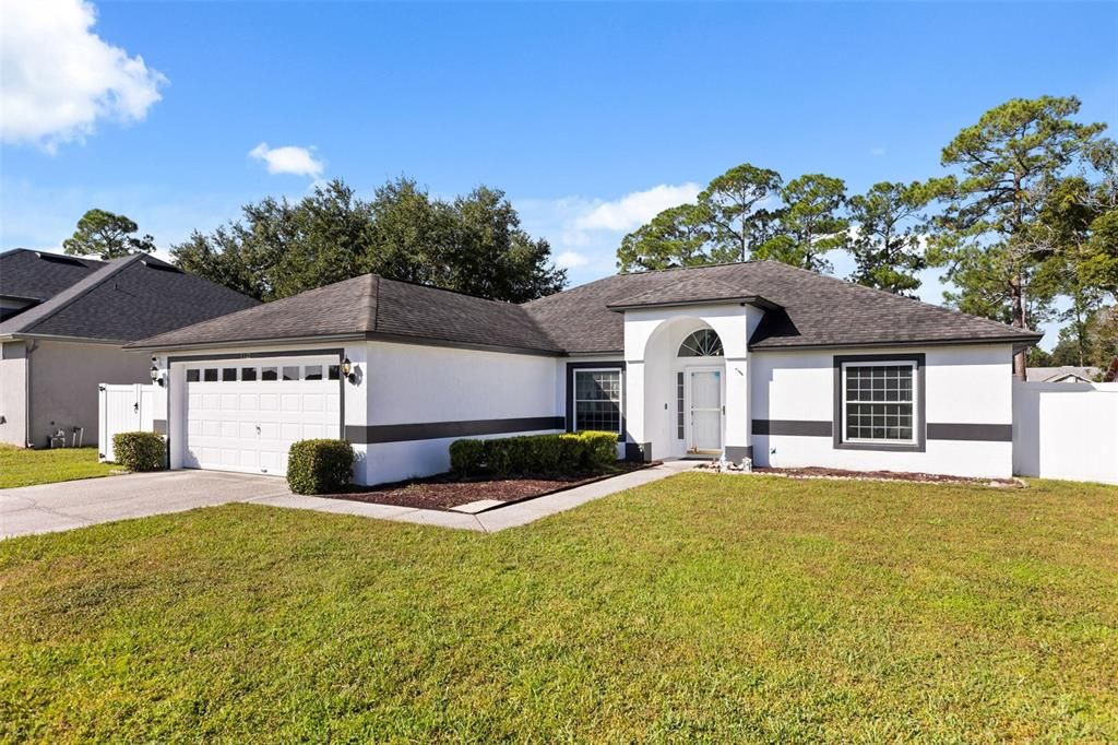 For Sale: $425,000 (4 beds, 2 baths, 1635 Square Feet)