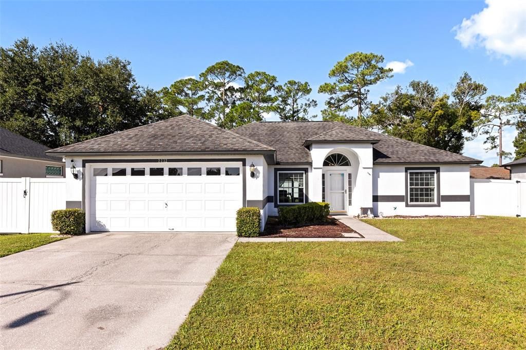 For Sale: $425,000 (4 beds, 2 baths, 1635 Square Feet)