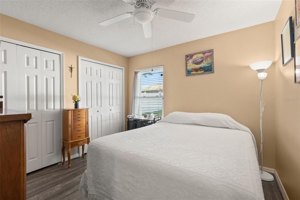 For Sale: $425,000 (4 beds, 2 baths, 1635 Square Feet)