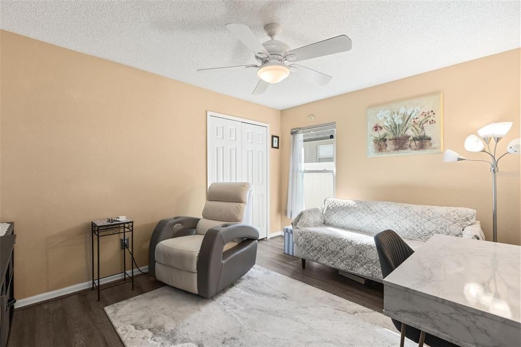 For Sale: $425,000 (4 beds, 2 baths, 1635 Square Feet)