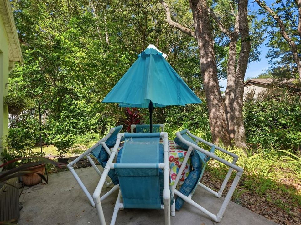 For Sale: $225,499 (2 beds, 2 baths, 1335 Square Feet)