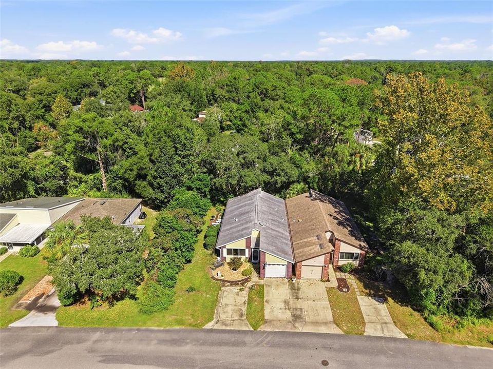 For Sale: $225,499 (2 beds, 2 baths, 1335 Square Feet)