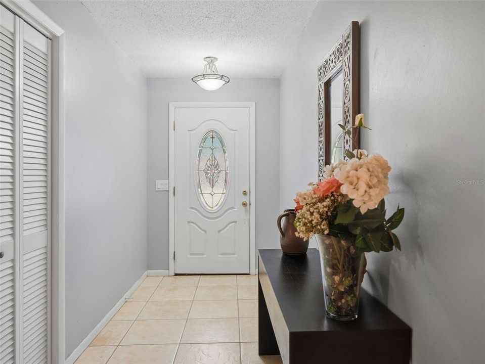 For Sale: $225,499 (2 beds, 2 baths, 1335 Square Feet)
