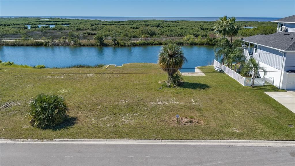待售: $199,000 (0.17 acres)