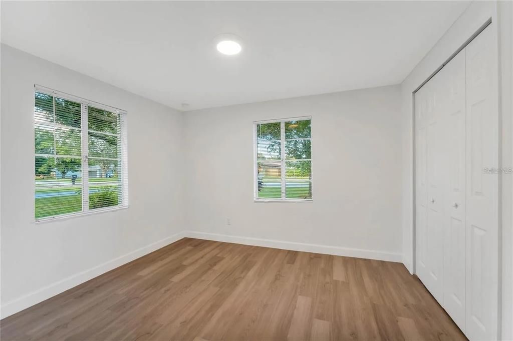 На продажу: $339,000 (2 спален, 2 ванн, 1275 Квадратных фут)