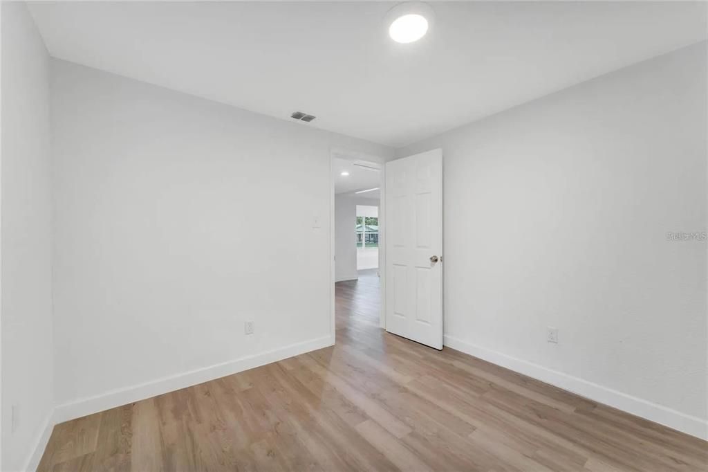 На продажу: $339,000 (2 спален, 2 ванн, 1275 Квадратных фут)