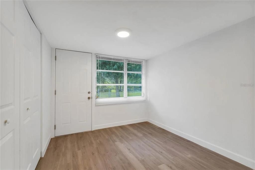 На продажу: $339,000 (2 спален, 2 ванн, 1275 Квадратных фут)