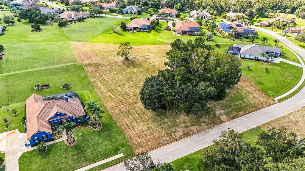 En Venta: $280,000 (1.02 acres)