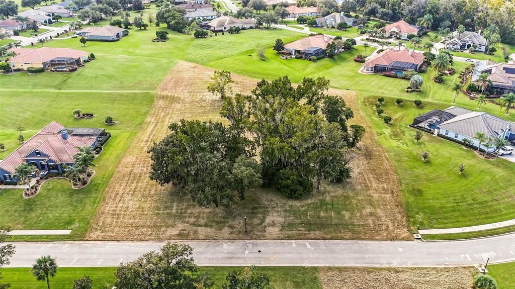 En Venta: $280,000 (1.02 acres)