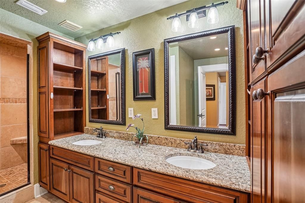 For Sale: $1,650,000 (4 beds, 3 baths, 3840 Square Feet)
