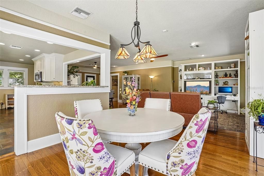For Sale: $1,650,000 (4 beds, 3 baths, 3840 Square Feet)