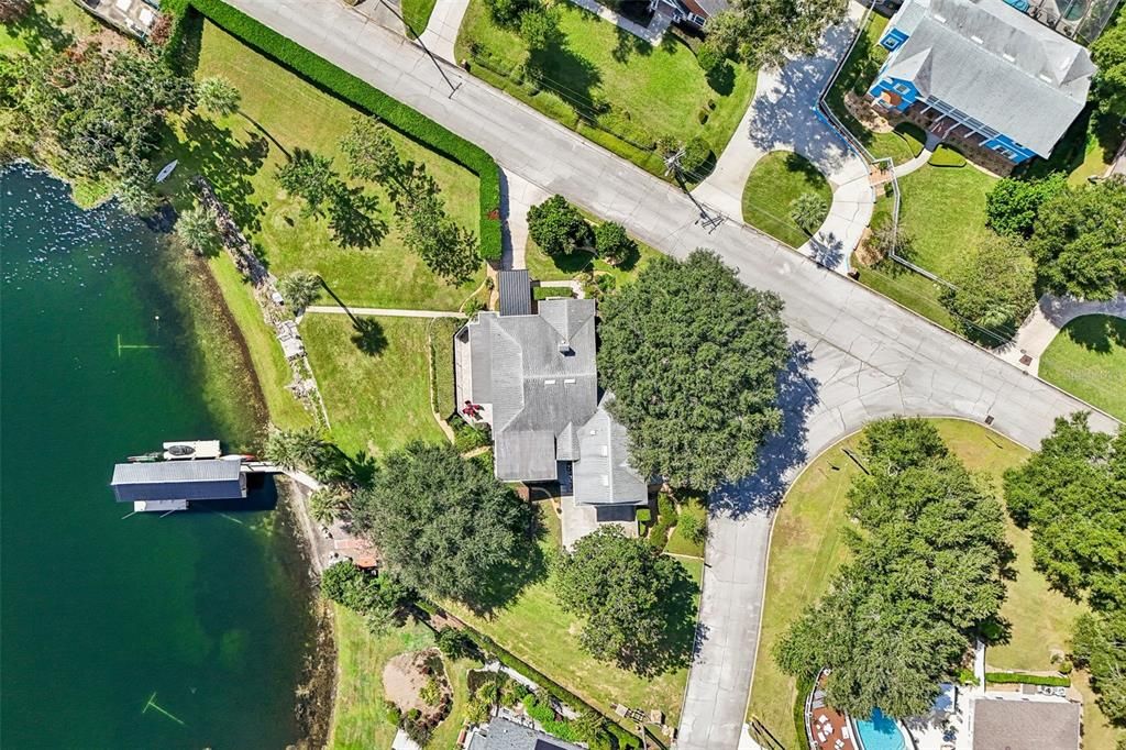 For Sale: $1,650,000 (4 beds, 3 baths, 3840 Square Feet)