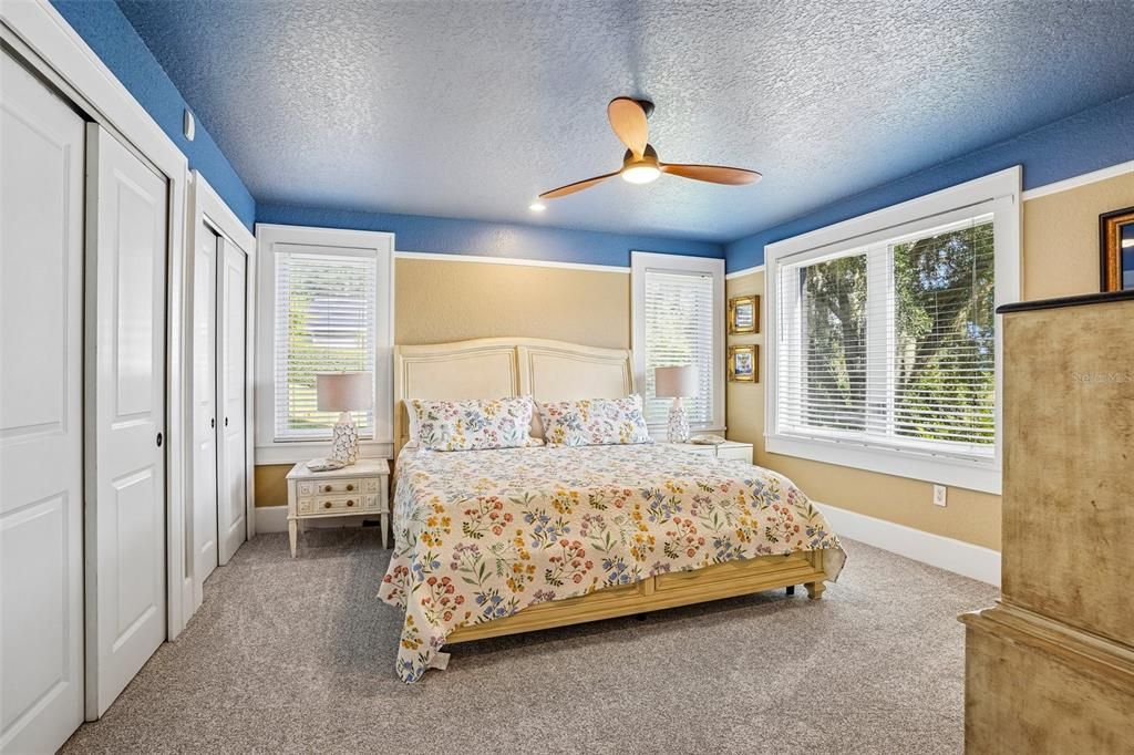 For Sale: $1,650,000 (4 beds, 3 baths, 3840 Square Feet)