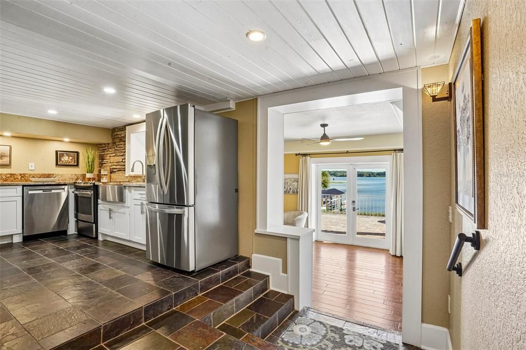 For Sale: $1,650,000 (4 beds, 3 baths, 3840 Square Feet)