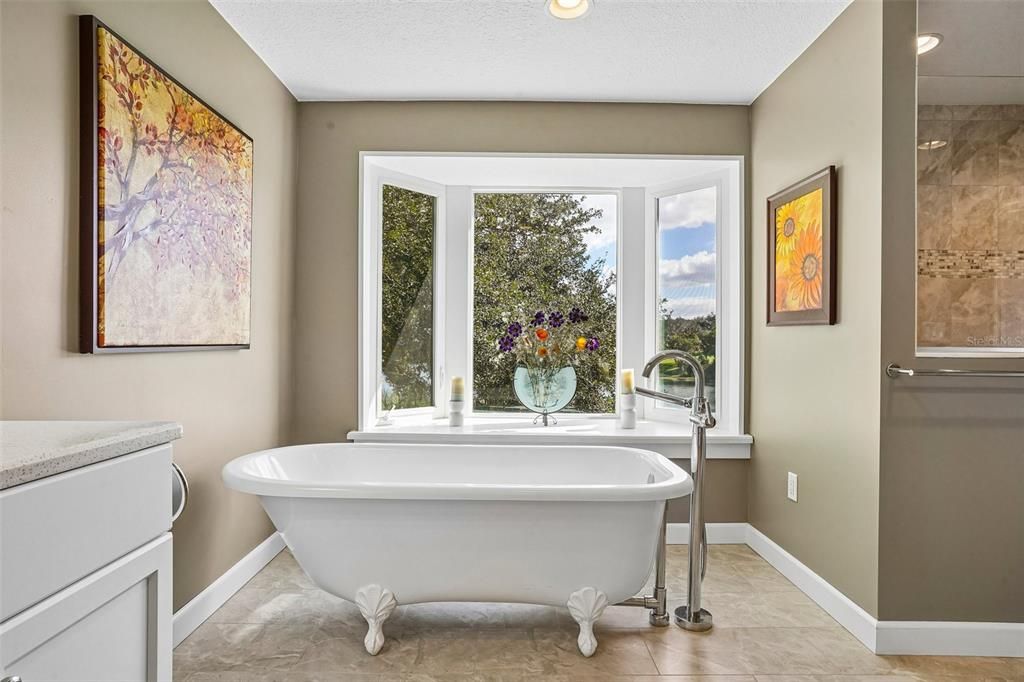 For Sale: $1,650,000 (4 beds, 3 baths, 3840 Square Feet)