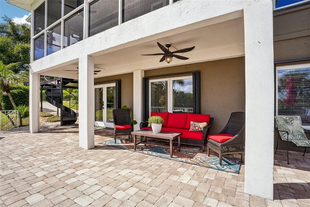 For Sale: $1,650,000 (4 beds, 3 baths, 3840 Square Feet)