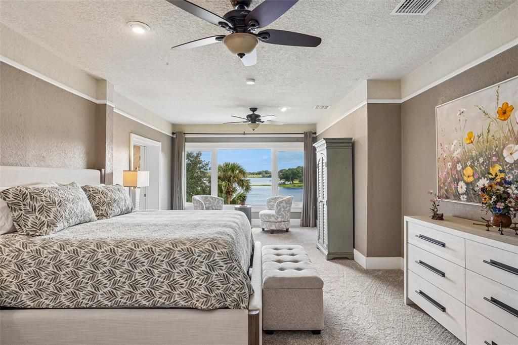 For Sale: $1,650,000 (4 beds, 3 baths, 3840 Square Feet)